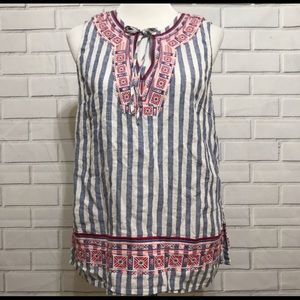 3/ $25 Artisan NY Linen Embroidered Top M